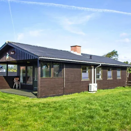 Captivating Holiday In Jutland With Terrace Vakantiehuis